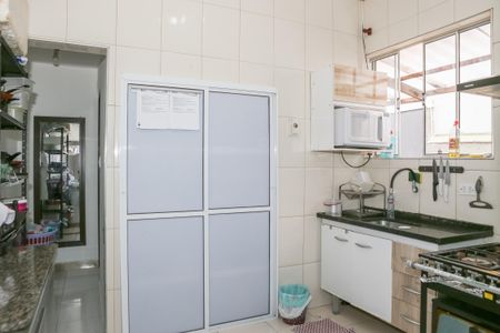 Casa à venda com 120m², 4 quartos e 2 vagasCasa 2 - Cozinha
