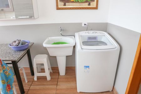 Casa à venda com 120m², 4 quartos e 2 vagasÁrea de Serviço e Churrasqueira