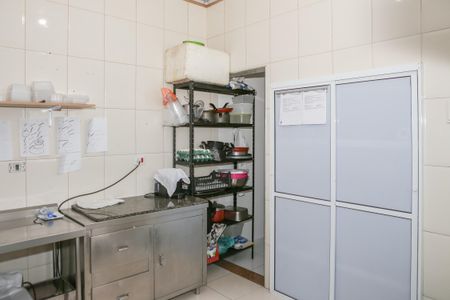 Casa à venda com 120m², 4 quartos e 2 vagasCasa 2 - Cozinha