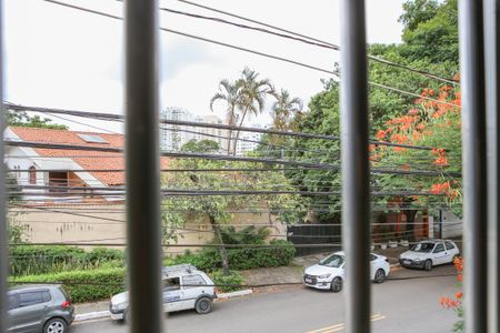 Casa à venda com 120m², 4 quartos e 2 vagasCasa 2 - Vista do Quarto 1