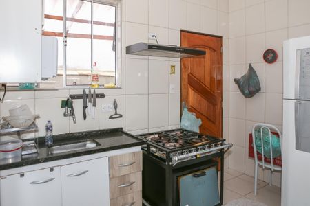 Casa à venda com 120m², 4 quartos e 2 vagasCasa 2 - Cozinha