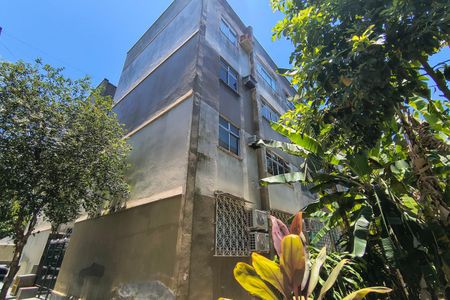 Apartamento para alugar com 55m², 2 quartos e 1 vagaFachada do bloco