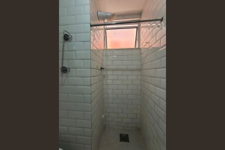 Apartamento para alugar com 55m², 2 quartos e 1 vagaBanheiro Social