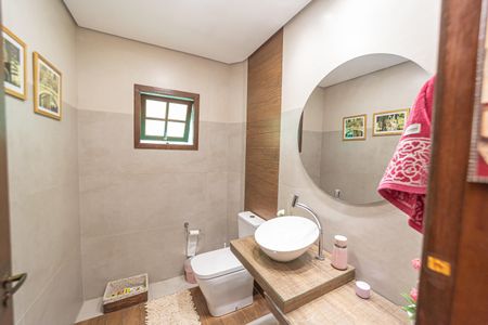 Casa à venda com 292m², 4 quartos e sem vagaLavabo