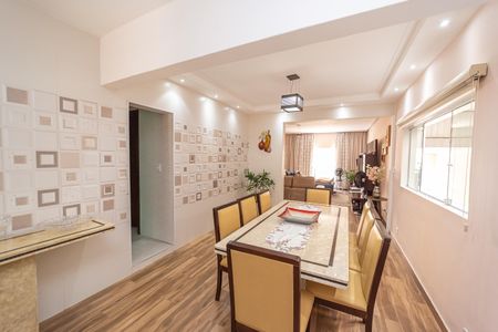 Casa à venda com 292m², 4 quartos e sem vagaSala de Jantar