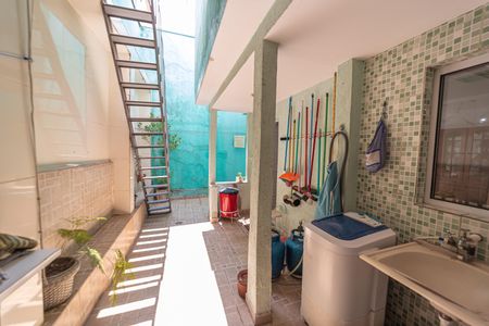 Casa à venda com 292m², 4 quartos e sem vagaÁrea de Serviço