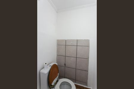 Casa para alugar com 68m², 2 quartos e sem vaga Casa para alugar com 68m², 2 quartos e sem vagaBanheiro da Suíte