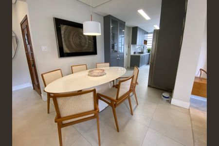 Apartamento à venda com 116m², 2 quartos e 1 vaga Apartamento à venda com 116m², 2 quartos e 1 vagaSala