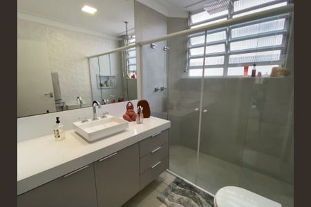 Apartamento à venda com 116m², 2 quartos e 1 vaga Apartamento à venda com 116m², 2 quartos e 1 vagaBanheiro da Suíte