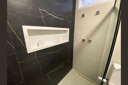 Apartamento à venda com 116m², 2 quartos e 1 vaga Apartamento à venda com 116m², 2 quartos e 1 vagaBanheiro Social
