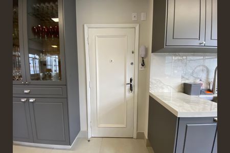 Apartamento à venda com 116m², 2 quartos e 1 vaga Apartamento à venda com 116m², 2 quartos e 1 vagaentrada de serviço