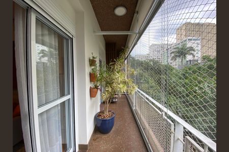 Apartamento à venda com 116m², 2 quartos e 1 vaga Apartamento à venda com 116m², 2 quartos e 1 vagaVaranda do Quarto 1