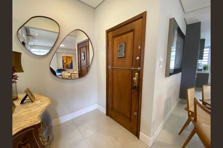 Hall de entrada de apartamento à venda com 2 quartos, 116m² em Santa Cecilia, São Paulo