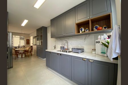 Apartamento à venda com 116m², 2 quartos e 1 vaga Apartamento à venda com 116m², 2 quartos e 1 vagaCozinha