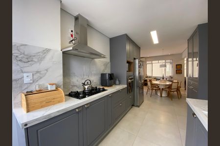 Apartamento à venda com 116m², 2 quartos e 1 vaga Apartamento à venda com 116m², 2 quartos e 1 vagaCozinha