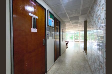 Apartamento para alugar com 49m², 1 quarto e sem vagaElevador