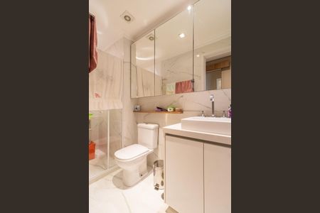 Apartamento à venda com 98m², 2 quartos e 3 vagasBanheiro 2 da Suíte