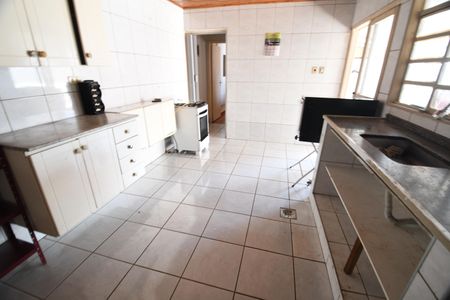 Casa à venda com 275m², 3 quartos e 3 vagasCasa 2 - Cozinha