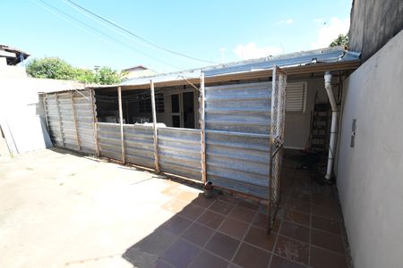 Casa à venda com 275m², 3 quartos e 3 vagasQuintal