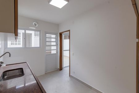 Casa de condomínio para alugar com 150m², 3 quartos e 2 vagasCozinha