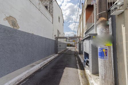 Casa de condomínio para alugar com 150m², 3 quartos e 2 vagasFachada com placa