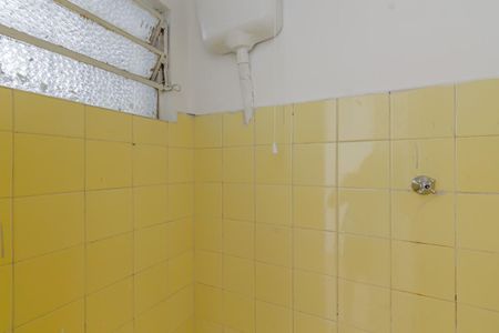 Casa de condomínio para alugar com 150m², 3 quartos e 2 vagasBanheiro de serviço