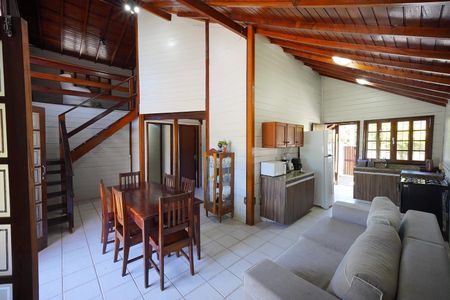 Casa para alugar com 125m², 5 quartos e sem vagaSala