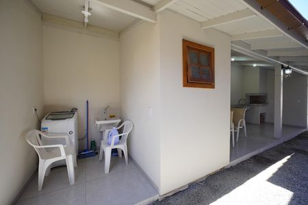Área de Serviço de casa para alugar com 5 quartos, 125m² em Rio Tavares Central, Florianópolis