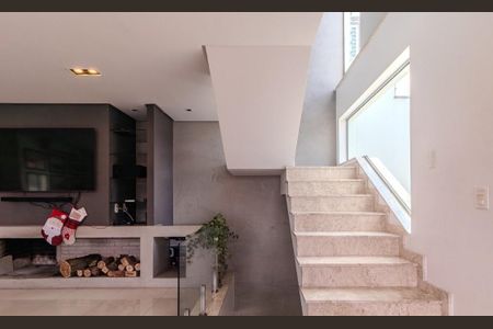 Casa à venda com 2 quartos, 249m² em Vila Ipiranga, Porto Alegre