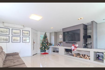 Casa à venda com 2 quartos, 249m² em Vila Ipiranga, Porto Alegre