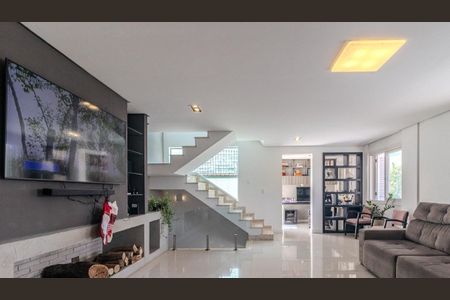 Casa à venda com 2 quartos, 249m² em Vila Ipiranga, Porto Alegre