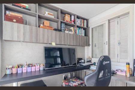 Casa à venda com 249m², 2 quartos e 2 vagas