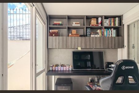 Casa à venda com 2 quartos, 249m² em Vila Ipiranga, Porto Alegre