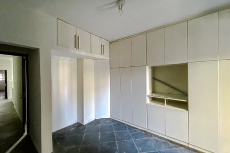 Casa à venda com 182m², 3 quartos e 2 vagasQuarto 1 - Suíte