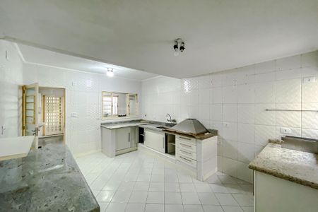 Casa à venda com 182m², 3 quartos e 2 vagasCozinha