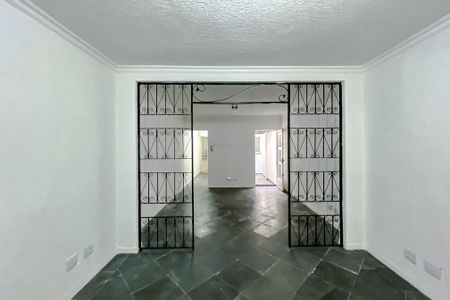 Casa à venda com 182m², 3 quartos e 2 vagasSala