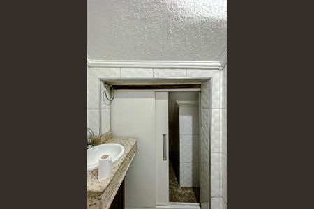 Casa à venda com 182m², 3 quartos e 2 vagasLavabo