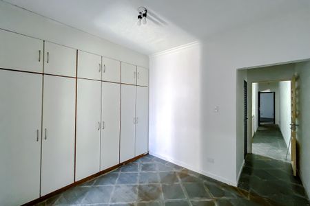 Casa à venda com 182m², 3 quartos e 2 vagasQuarto 3 - Suíte