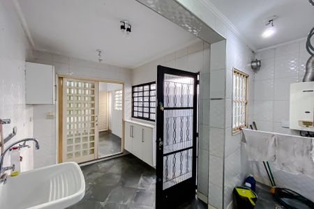 Casa à venda com 182m², 3 quartos e 2 vagasÁrea de Serviço