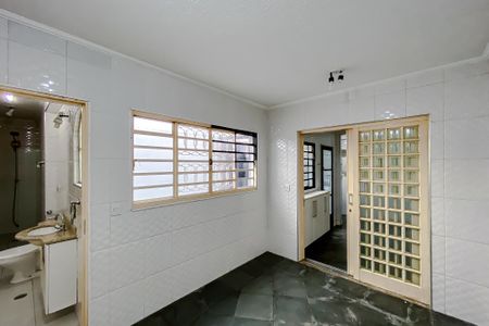 Casa à venda com 182m², 3 quartos e 2 vagasQuarto de Serviço