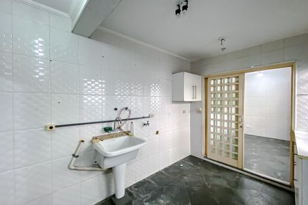 Casa à venda com 182m², 3 quartos e 2 vagasÁrea de Serviço