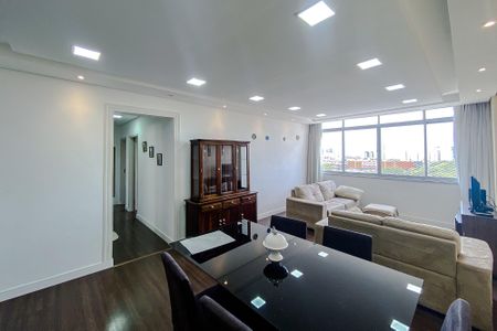 Apartamento para alugar com 104m², 2 quartos e 1 vagaSala