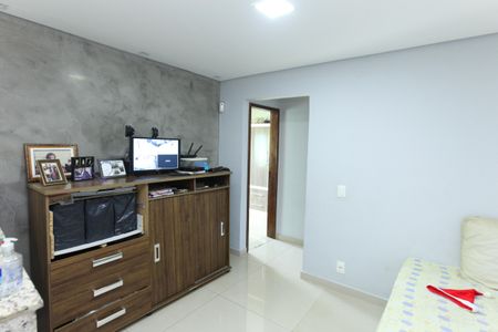 Casa para alugar com 100m², 2 quartos e 1 vaga