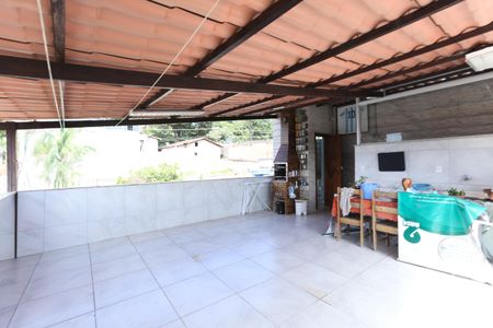 Casa para alugar com 100m², 2 quartos e 1 vaga