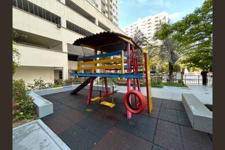 Apartamento para alugar com 55m², 2 quartos e 1 vagaÁrea comum - Playground