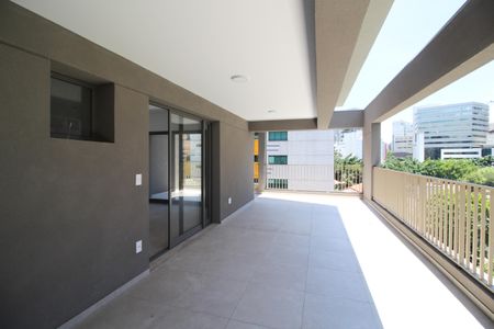 Apartamento à venda com 69m², 1 quarto e sem vagaVaranda