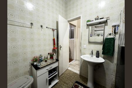 Casa à venda com 125m², 5 quartos e 2 vagasBanheiro