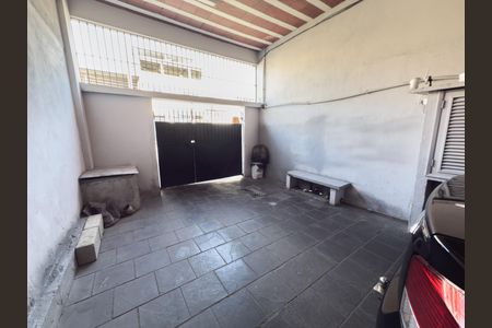 Casa à venda com 125m², 5 quartos e 2 vagasGaragem