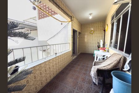 Casa à venda com 125m², 5 quartos e 2 vagasVaranda