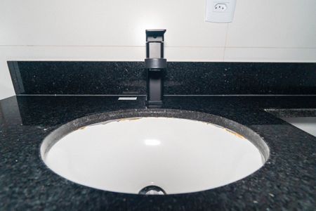 Banheiro de kitnet/studio à venda com 1 quarto, 28m² em Jardim Oriental, São Paulo